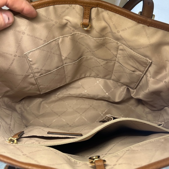 Michael Kors Jet Set East West Signature Brown Leather Tote Purse  Shoulder Bag - Picture 11 of 12